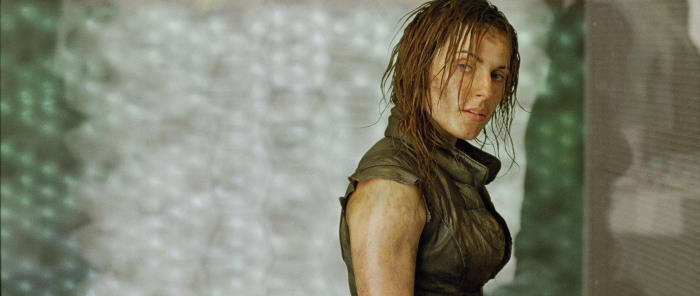 Antje Traue
