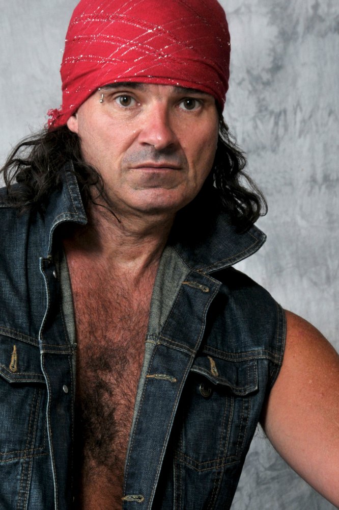 Axle Gunn