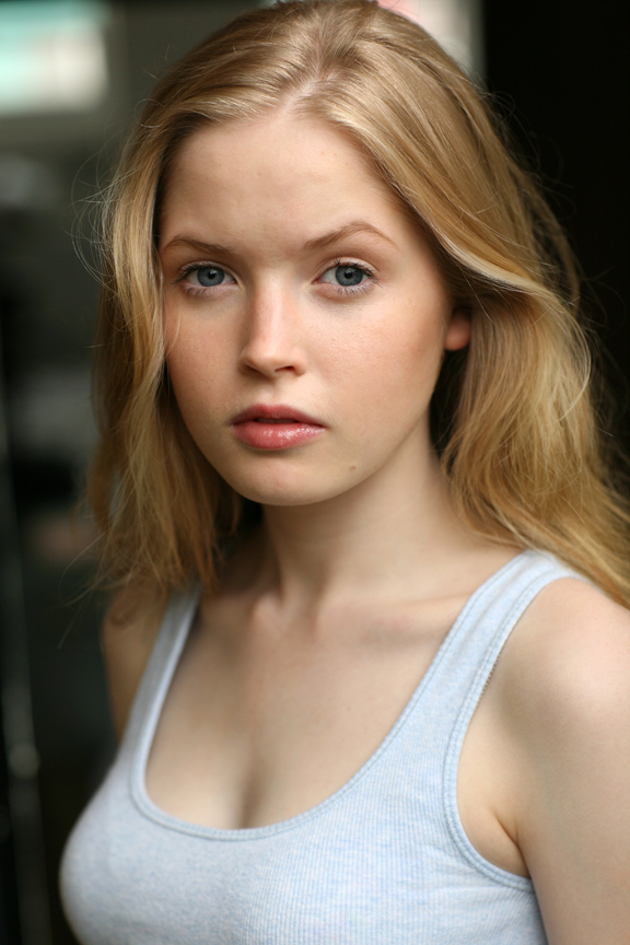 Ellie Bamber