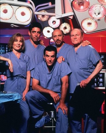 Roxanne Hart